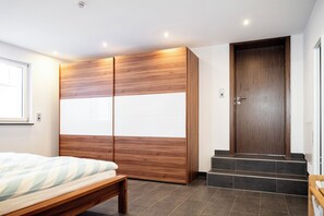 2 chambres, coffre-fort, accĂšs au Wi-Fi (inclus), literie fournie