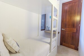 3 chambres, fer et planche Ă repasser, Wi-Fi, literie fournie