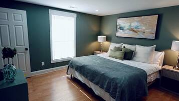 3 bedrooms, iron/ironing board, free WiFi, bed sheets