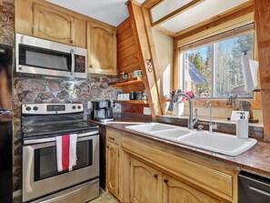 Microwave, oven, stovetop, dishwasher