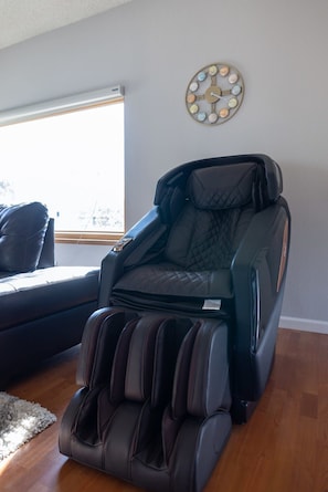 House (4 Bedrooms) | Room amenity