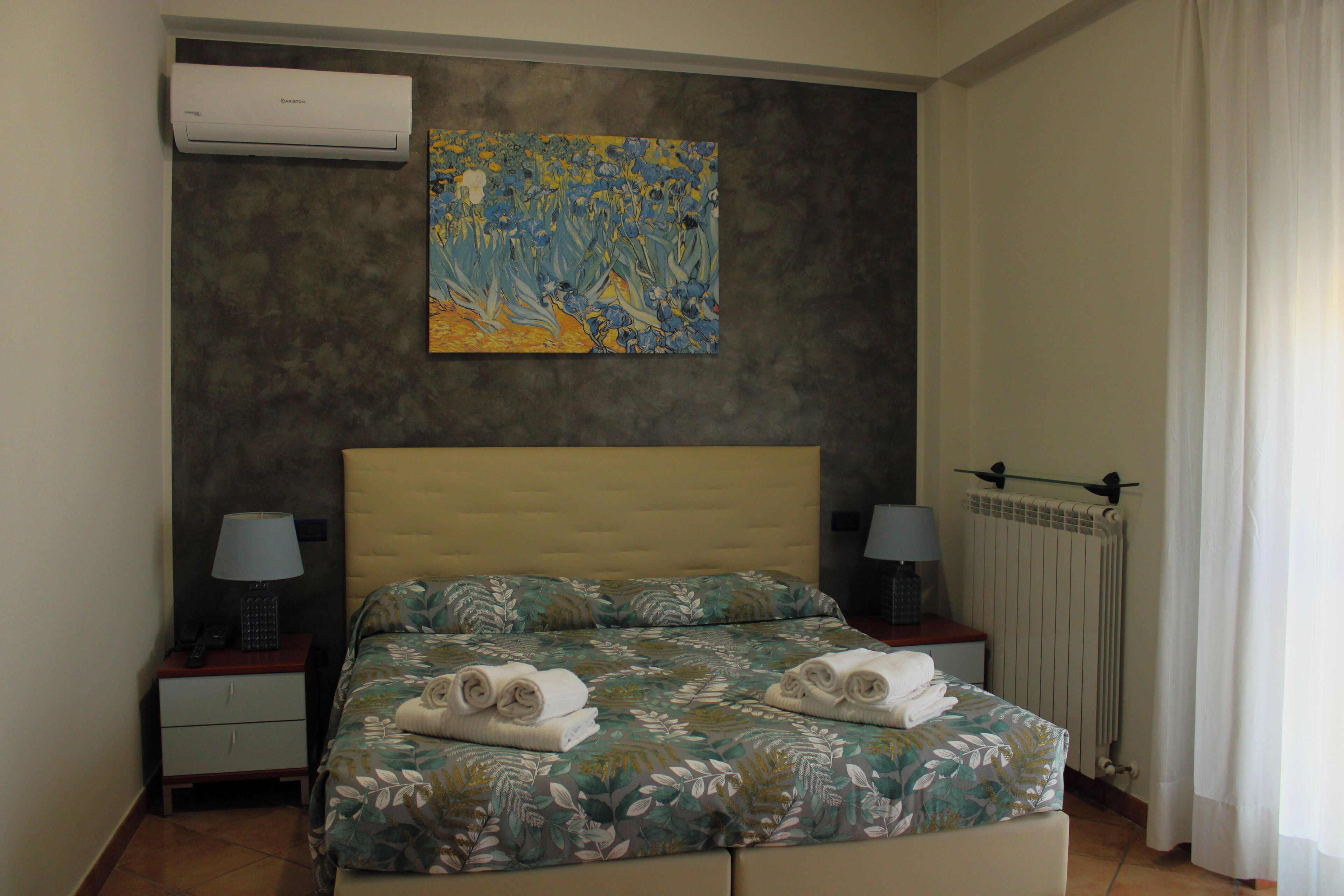 Camera Matrimoniale /DS Comfort | In-room safe, free WiFi