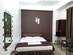 Economy Double Room, City View | Desk, laptop workspace, free WiFi