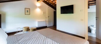 Al pompiere wine and rooms