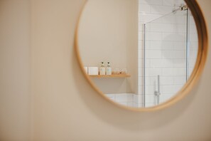 Exclusive House, Ensuite (8 Bedroom) | Bathroom - Eastfield Lodge  (Leyburn)