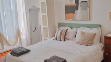 2 chambres, bureau, fer et planche à repasser, Wi-Fi gratuit