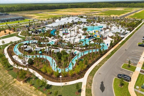 Et oppvarmet basseng