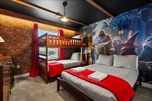 4 bedrooms, iron/ironing board, WiFi, bed sheets