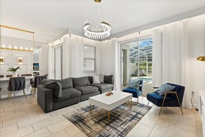 TV - EV_960 - 4 Bed 3 Bath Townhome with Screened-In Private Pool, Kids Bedrooms (Davenport)