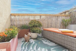 Appartement, patio, vue ville | Terrasse/Patio