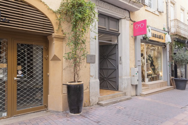 Apartment, Patio, City View | Street view