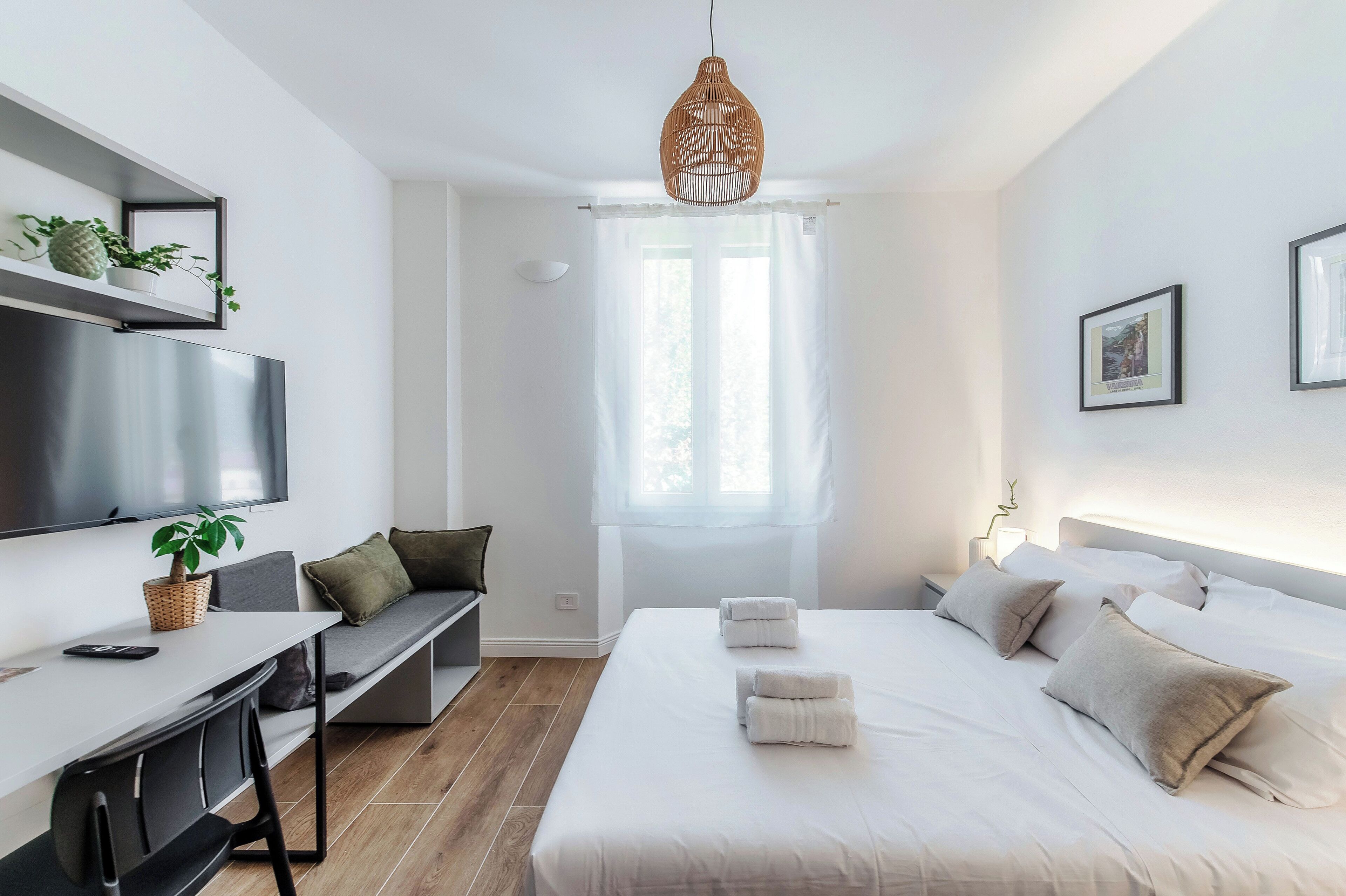 华丽双人房, 部分湖景 | 遮光窗帘、隔音、熨斗/熨衣板、免费 WiFi