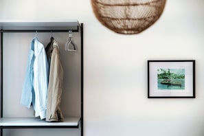 Comfort Studio | Blackout drapes, iron/ironing board, free WiFi