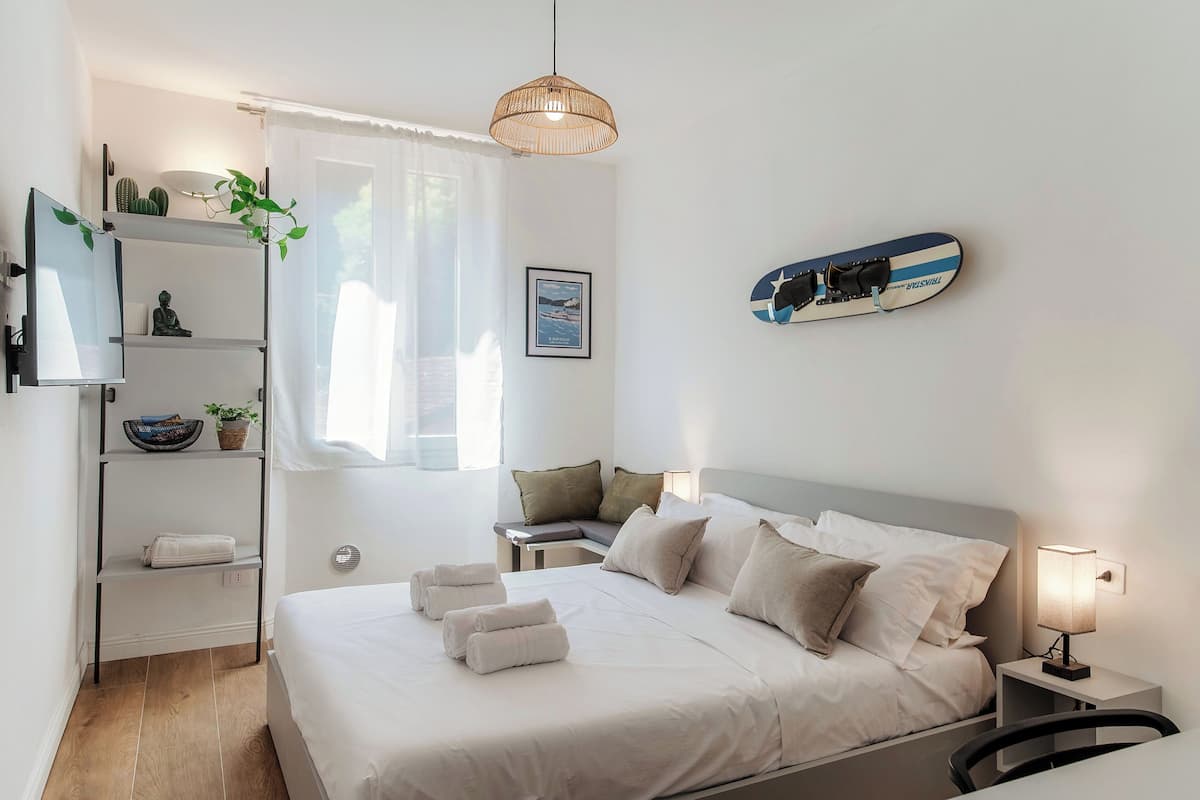 Basic Double Room | Blackout drapes, iron/ironing board, free WiFi