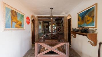 Casa, fumadors | 8 dormitoris