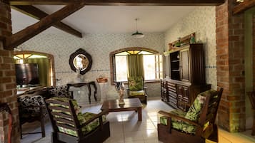 House, Smoking | 8 bedrooms