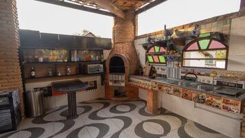 House, Smoking | 8 bedrooms