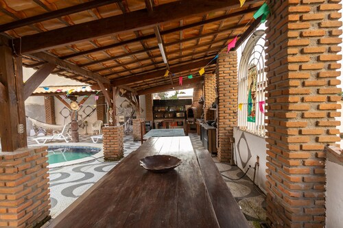 Casa de Campo Luxuosa c Piscina e Churrasqueira