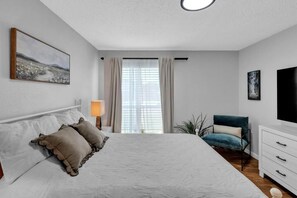 2 bedrooms, desk, iron/ironing board, free WiFi