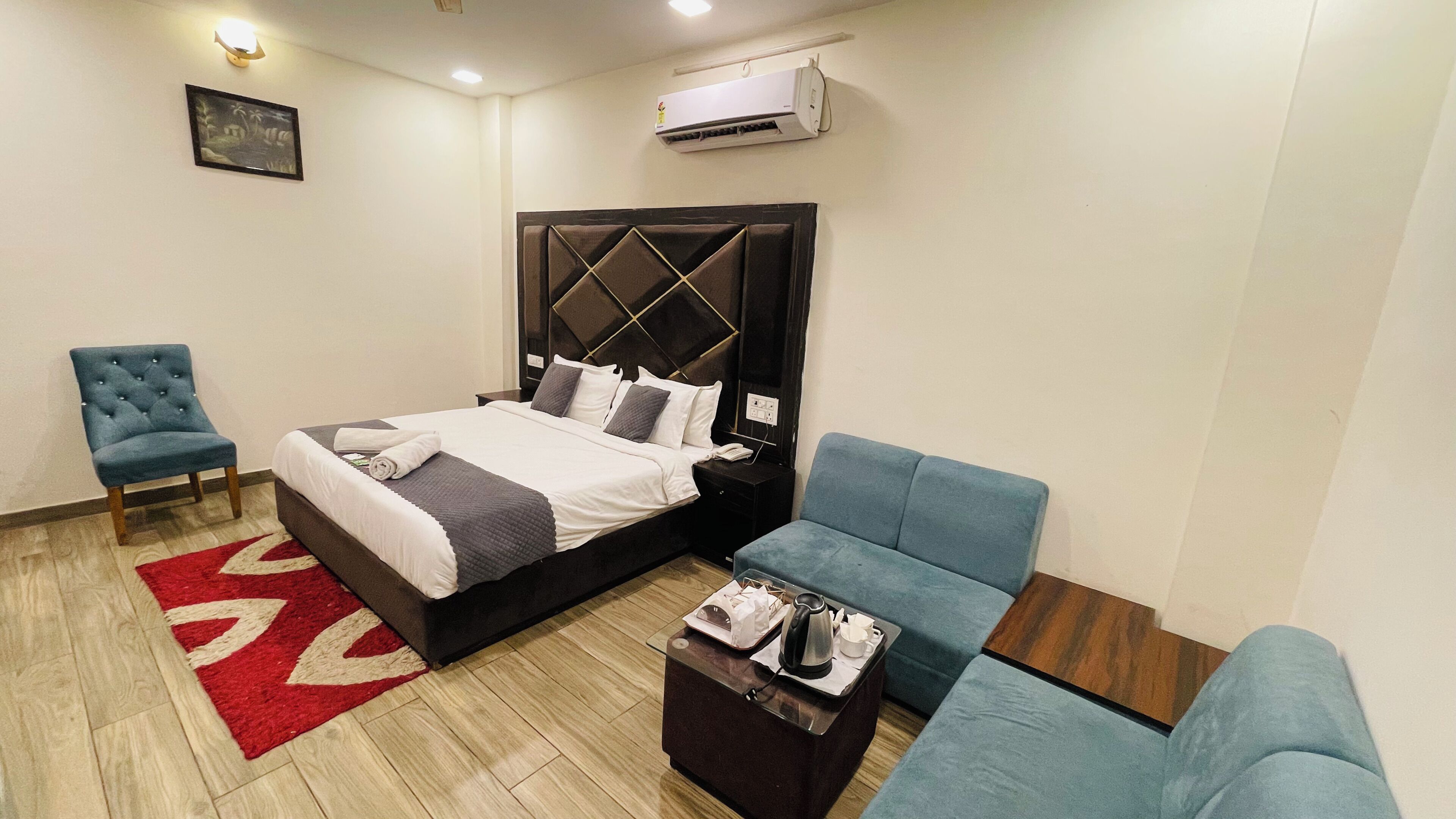Superior Double Room | Minibar, desk, laptop workspace, free WiFi
