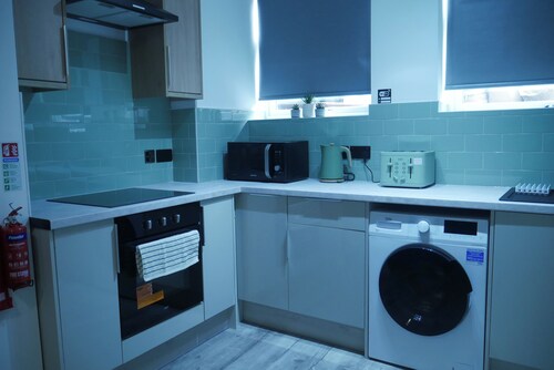 Spacious modern studio, 10 minutes away from Sheffield arena/City Centre.