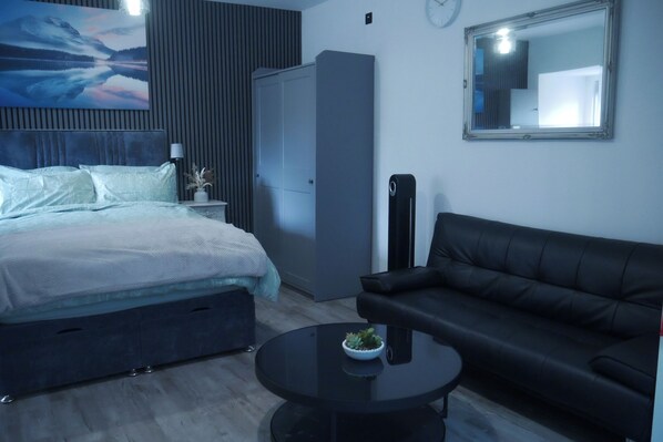 1 soverom, strykejern/-brett, wi-fi og sengetøy