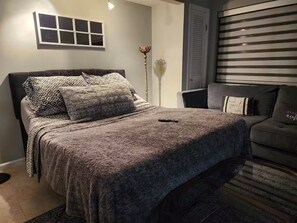 1 bedroom, iron/ironing board, WiFi, bed sheets