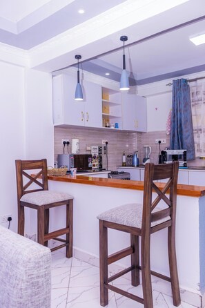 Micro-ondas, fogão, cooktop