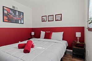 2 bedrooms, iron/ironing board, WiFi, bed sheets
