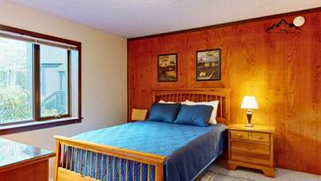 3 bedrooms, free WiFi, bed sheets