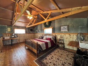 2 bedrooms, free WiFi, bed sheets, wheelchair access