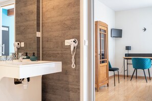 Chambre Myosotis | Bathroom - CLOS DU MARAIS (Chemillé-en-Anjou)