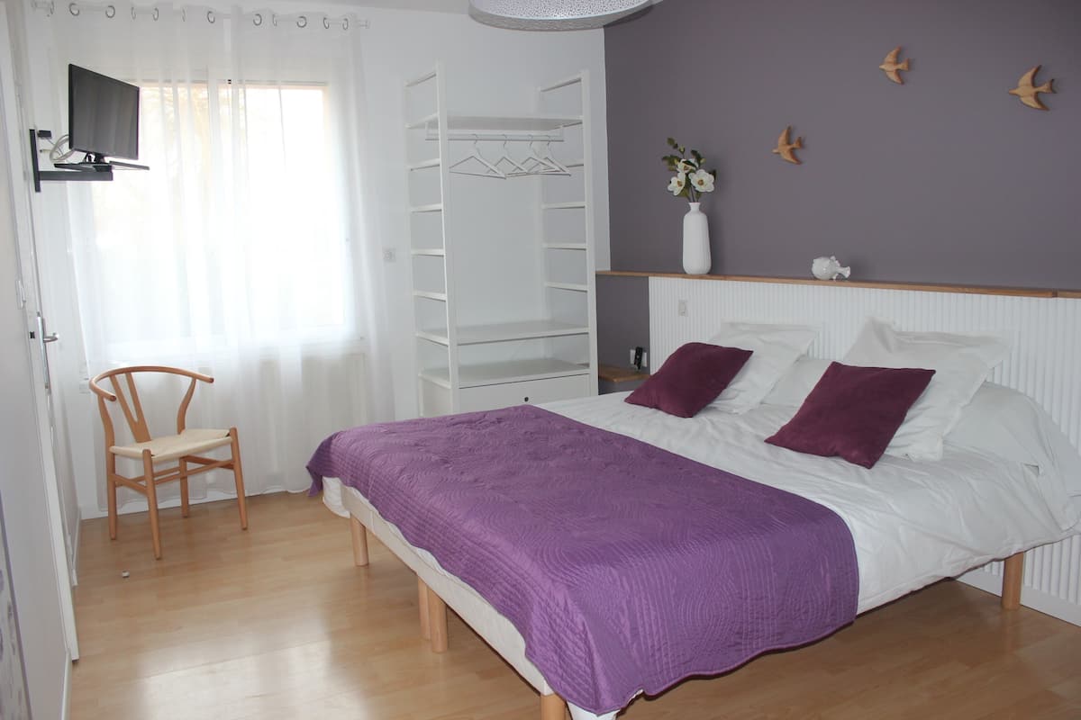 Habitació quàdruple, vistes al jardí | Habitacions insonoritzades i wifi gratuïta