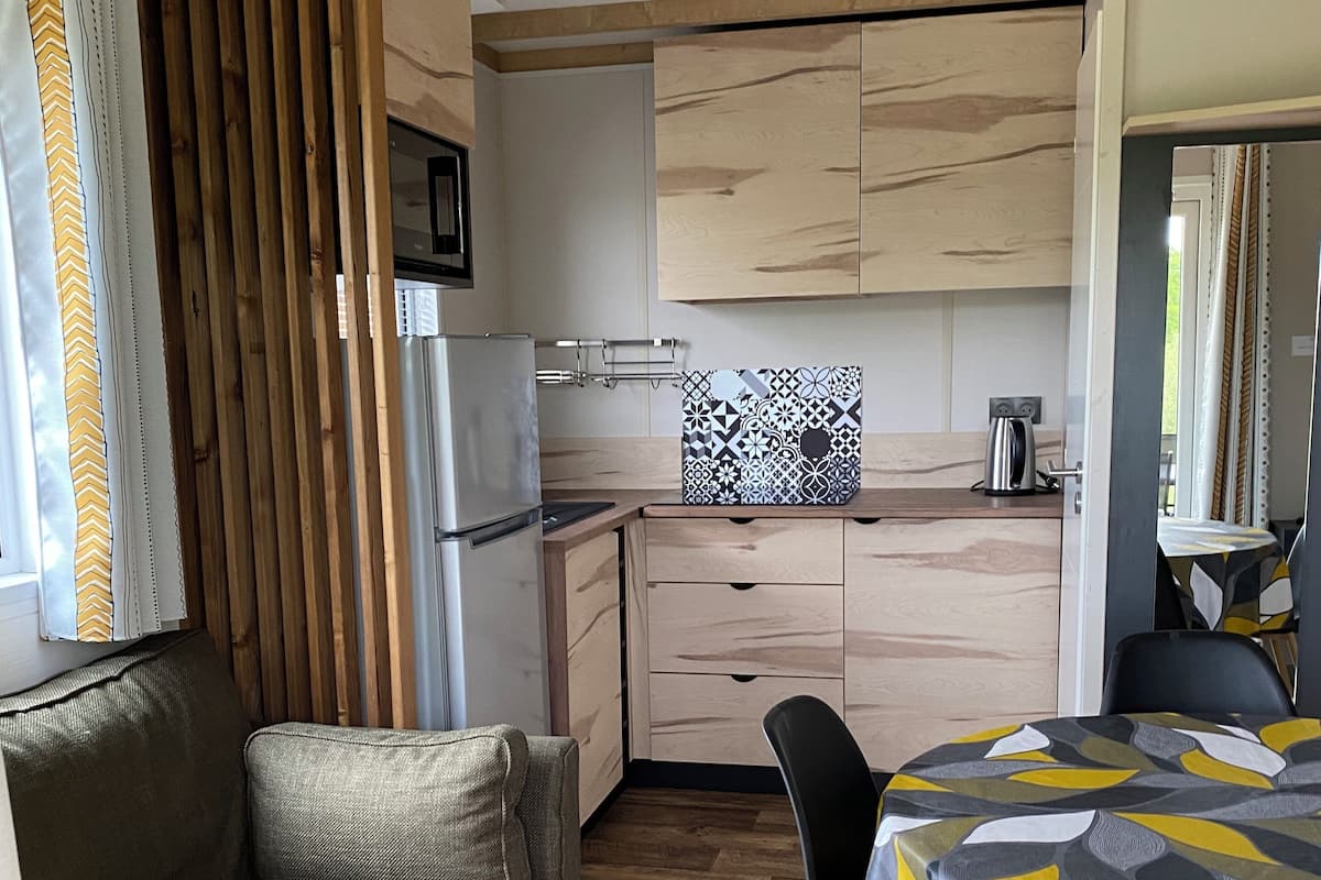 Chalet, vista al jardín | Cocina privada