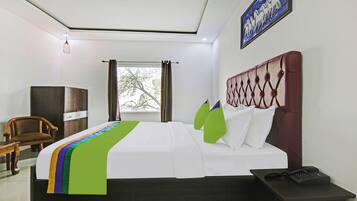 Espacio para trabajar con laptop y wifi gratis