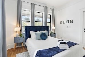 1 chambre, fer et planche Ă repasser, Wi-Fi gratuit, draps fournis