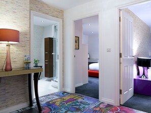 2 habitaciones, tabla de planchar con plancha y wifi gratis 