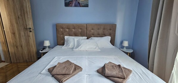 1 bedroom, WiFi, bed sheets