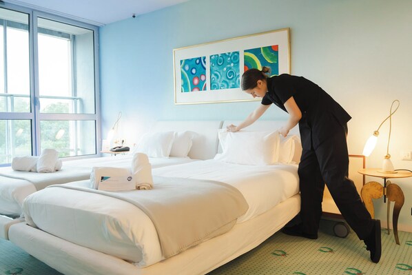 Comfort Twin Room, Balcony, Garden View | Premium bedding, blackout drapes, free WiFi, bed sheets