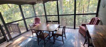 Delightful 3-bedroom house with AC in Birmingham