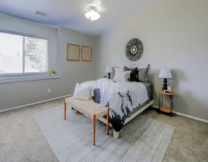 1 bedroom, desk, iron/ironing board, free WiFi