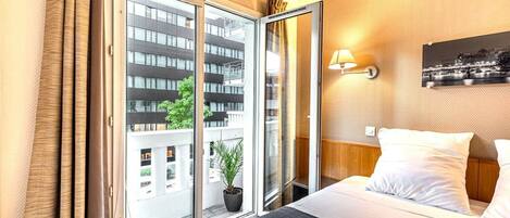 1 多间卧室、办公桌、熨斗/熨衣板、免费 WiFi