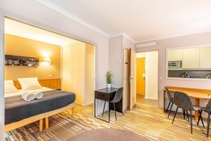 1 bedroom, desk, iron/ironing board, free WiFi