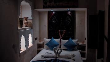 Comfort-Doppelzimmer, Blick auf den Innenhof | Kostenloses WLAN, Bettwäsche