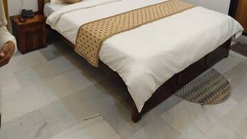 Deluxe Double Room | Free WiFi