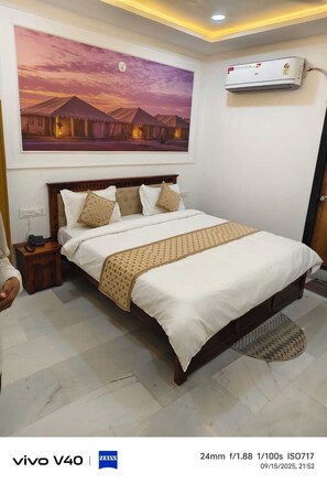 Quarto casal luxo | Wi-Fi de cortesia