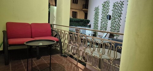 KNEZEVIC RESORTS 2 Tranquil apartment with AC in charming Athina