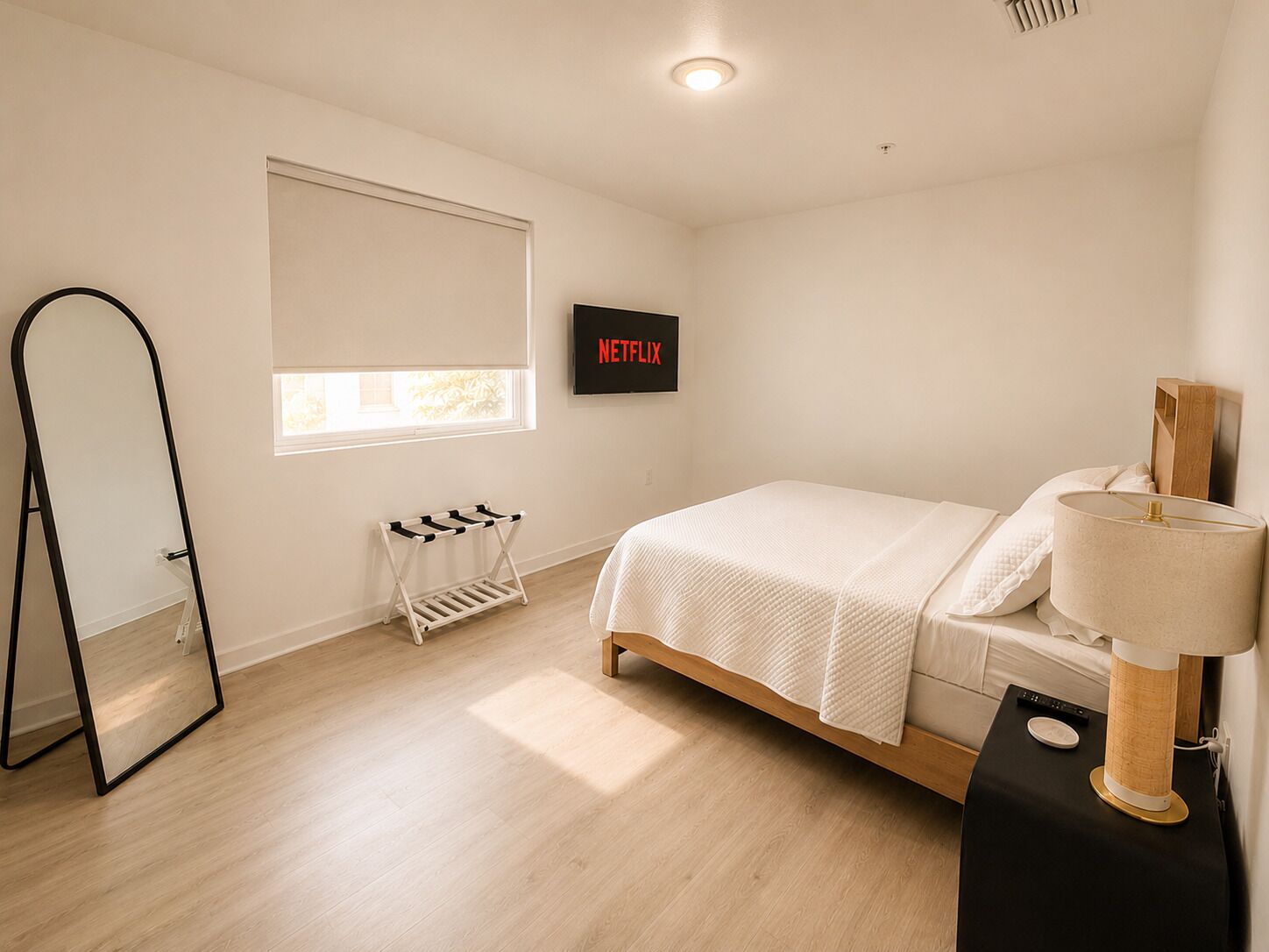 3 chambres, fer et planche à repasser, Wi-Fi, draps fournis