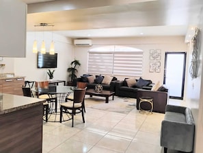Living area - 2 bedroom oceanfront apartment, pool + views in Mazatlan (Mazatlán, Sin)
