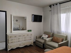 2 Schlafzimmer, Bügeleisen/Bügelbrett, Internetzugang, Bettwäsche